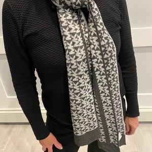 Michael Kors scarf